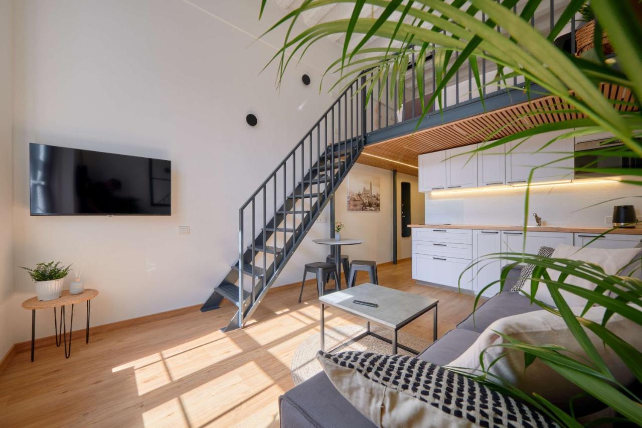 Queen Barbora Central Lofts Kaunas Exteriör bild