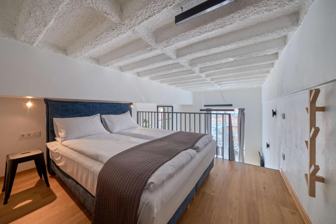Queen Barbora Central Lofts Kaunas Exteriör bild