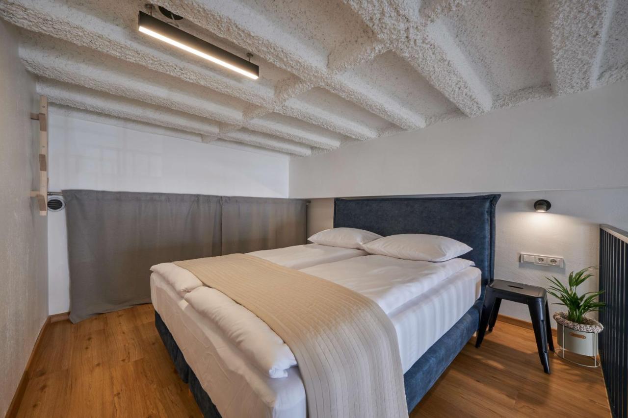Queen Barbora Central Lofts Kaunas Exteriör bild